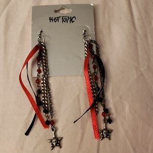 Dangling Star/Skull Earrings